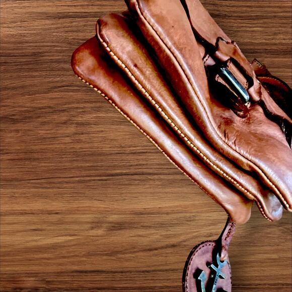 Harbour 2nd Soft European Leather Crossbody Clutch Bag Brown Triple Top Entry - Picture 7 of 12